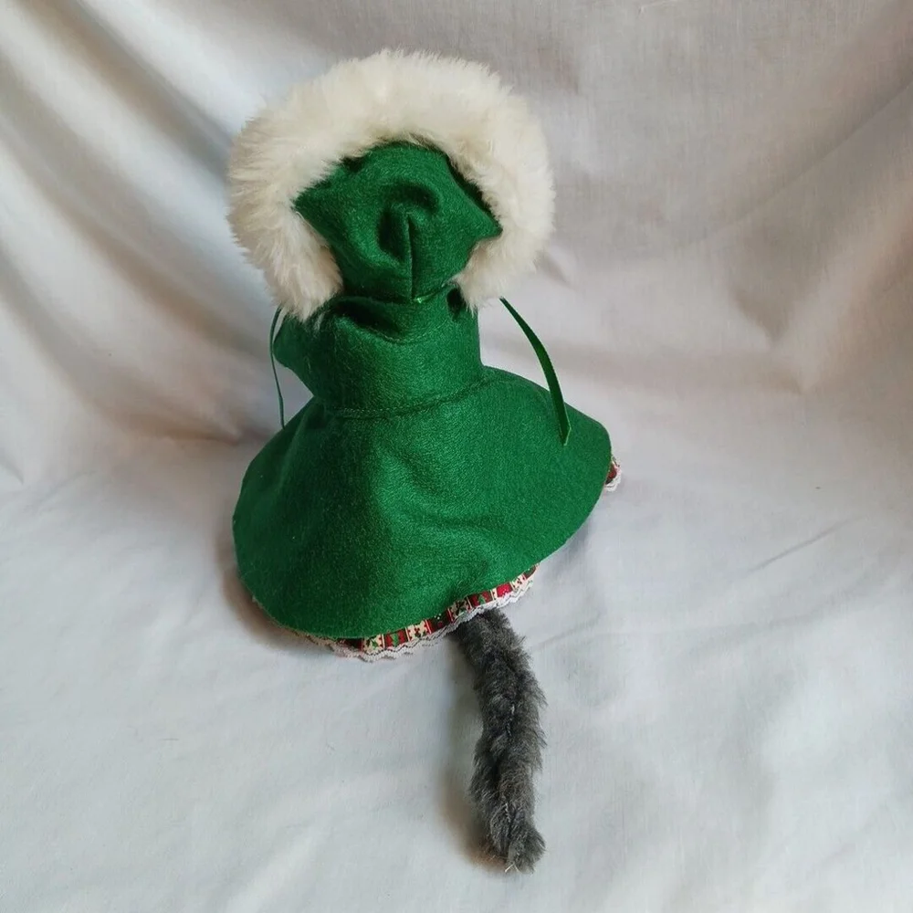 Vintage Handmade Mouse Caroler Green Felt Dress
